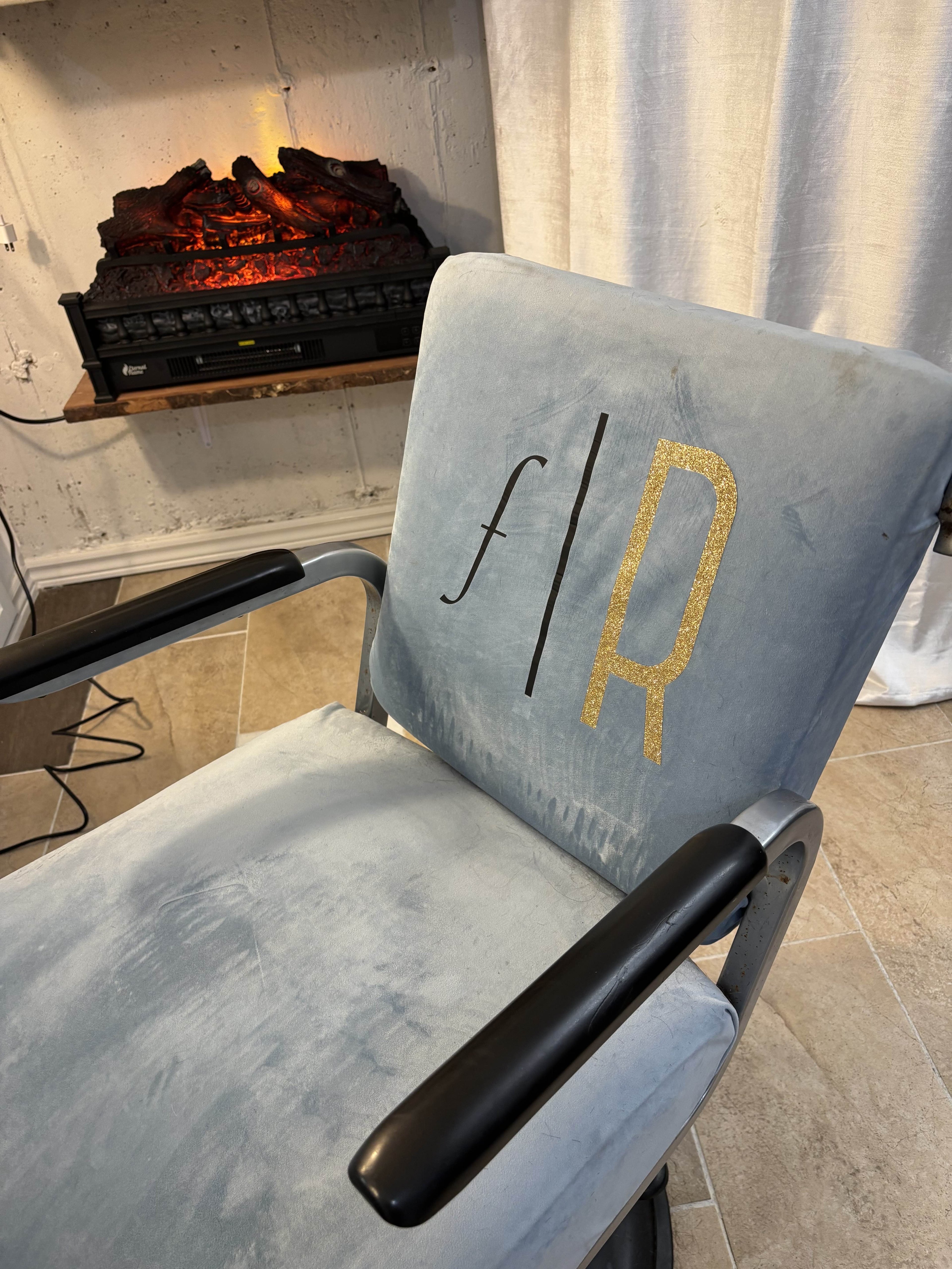 Styling chair and station